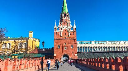 【品俄羅斯9天】<莫斯科 冬宮廣場(chǎng) 滑雪場(chǎng) 海軍總部大樓 列寧山觀(guān)景臺(tái) 莫斯科大學(xué) 亞歷山大紀(jì)念柱>